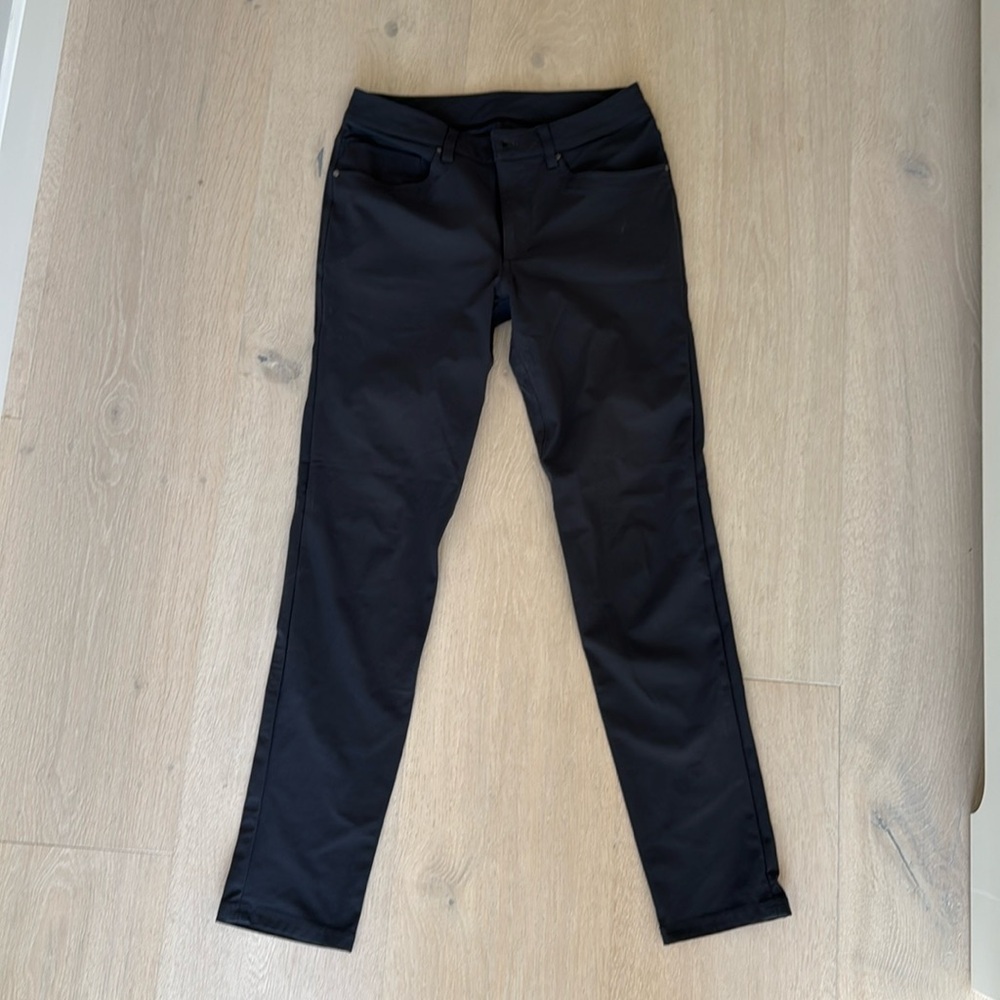 Lululemon men’s ABC slim fit 28x32